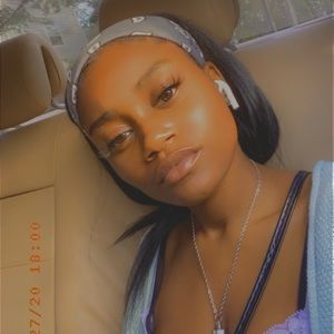 Meet your Posher, Aamani